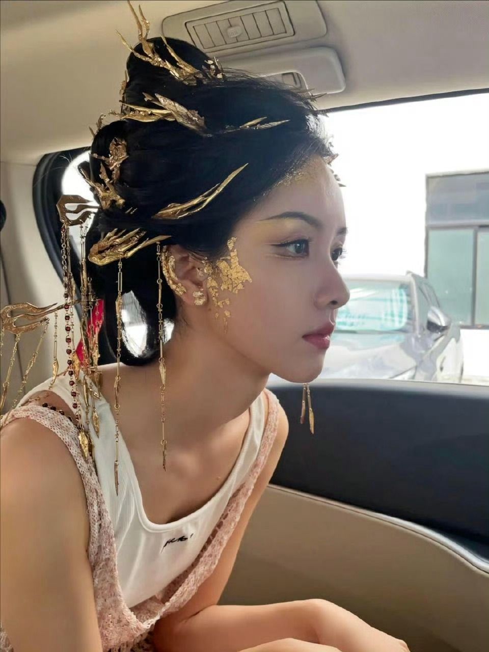 陈都灵还原镜妖造型【陈都灵】永爱 ​​​