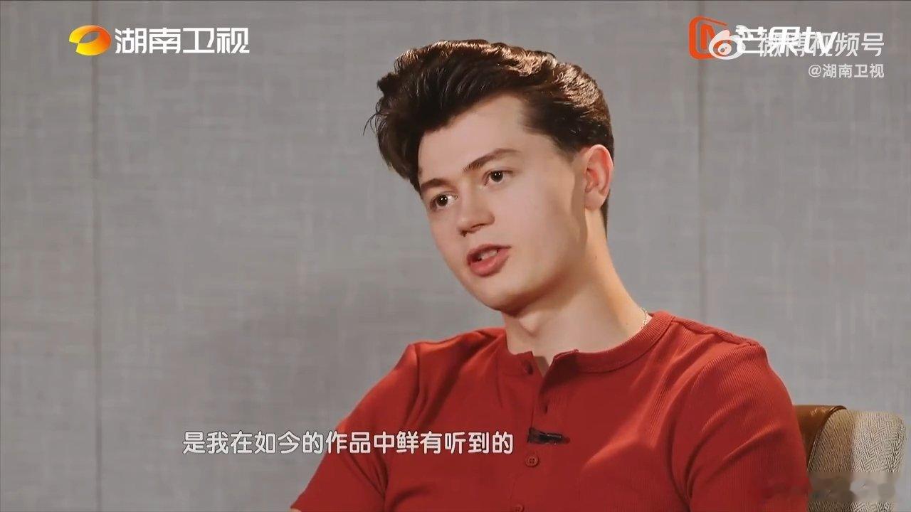 歌手2026高光舞台艾略特谈音乐的意义歌手2026音乐是双向奔赴，他用心演唱，接
