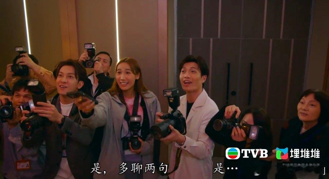 玩自己的梗还得TVB TVB这新剧真是让人欲罢不能！主演们不仅演技在线，还这么有