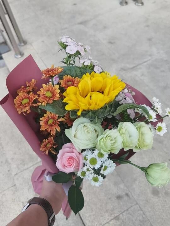 精致生活就从一束花开始