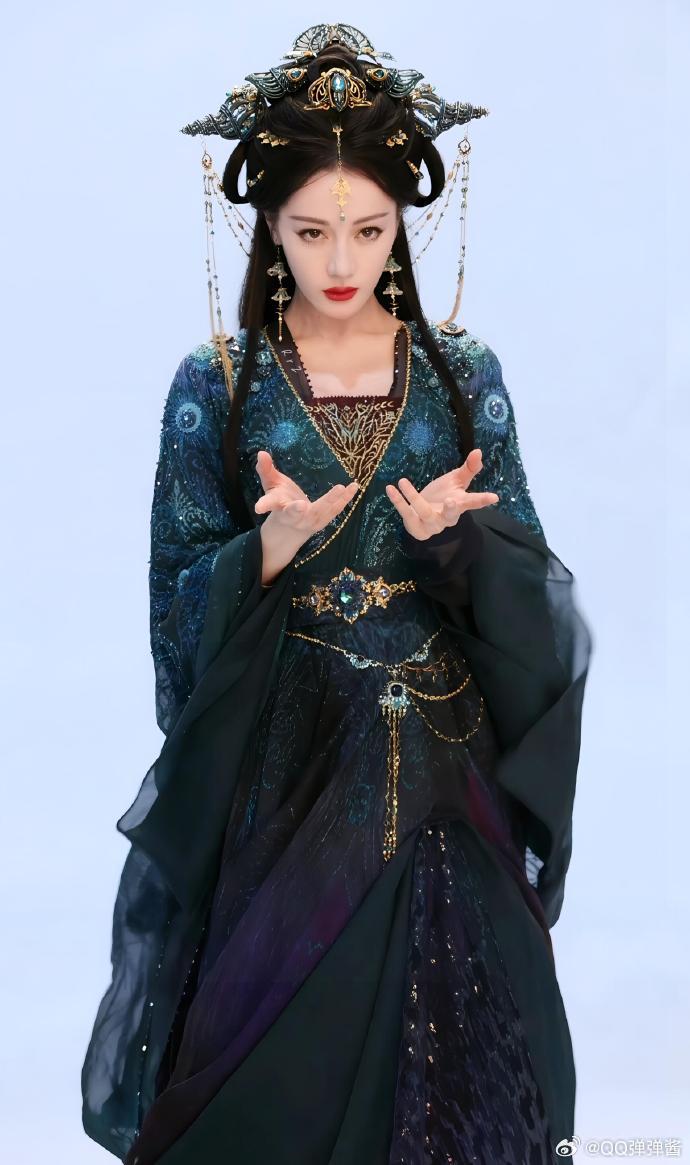 迪丽热巴少女暴君迪丽热巴贺思慕杀疯了！少女暴君血洗二十四殿，狠飒霸气不废话，王者