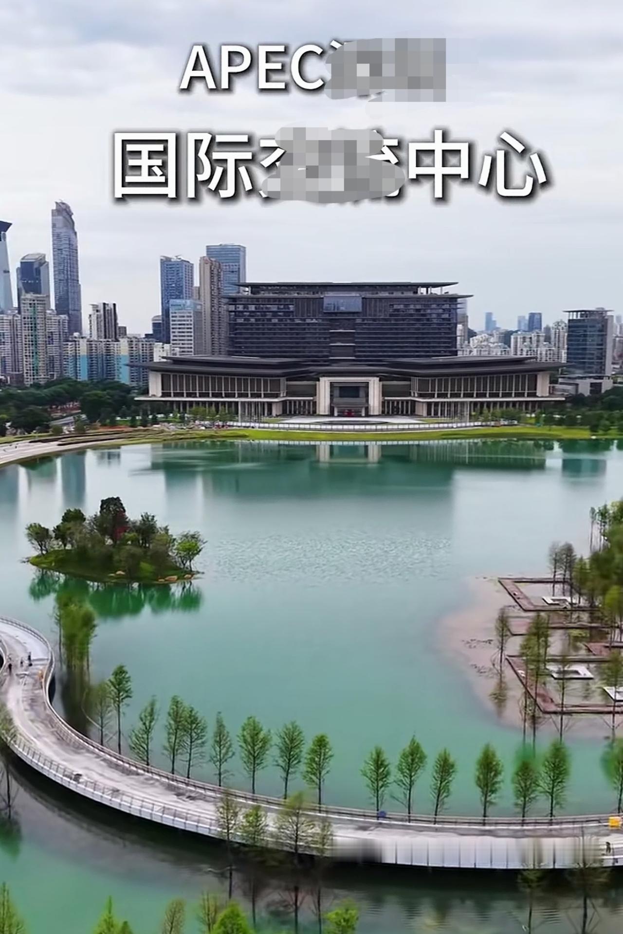 世界上最大的草台班子，各怀各的心思，各说各话，毫无诚意