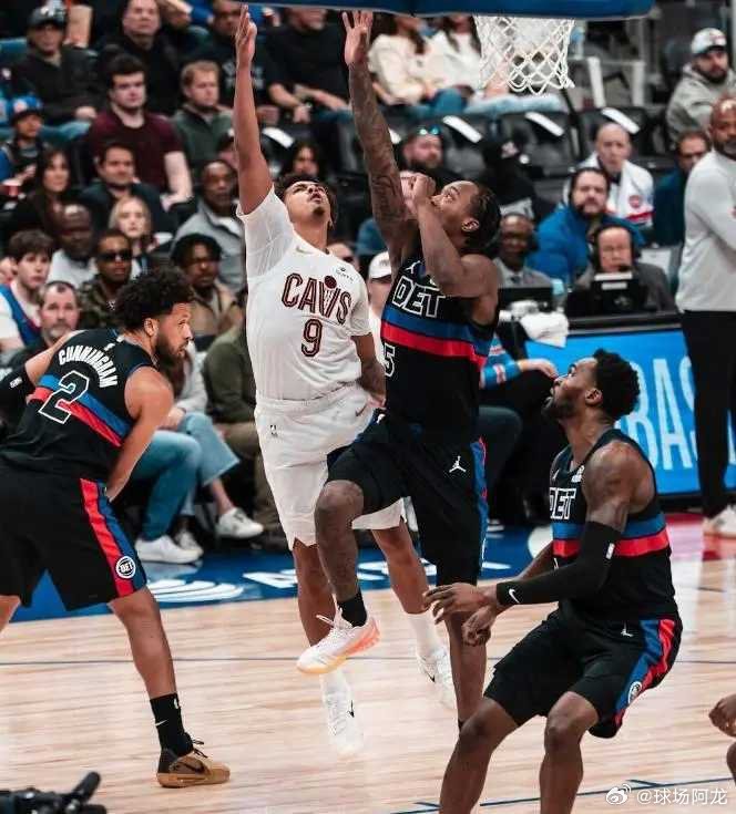 这一个比赛日，活塞继续坐镇主场小凯撒竞技场，迎战克利夫兰骑士，本场比赛在哈登缺阵