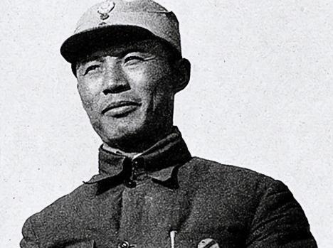 1942年抗战中，吕正操部被包围，战斗激烈，日军越来越多，吕正操迟迟不突围。众人