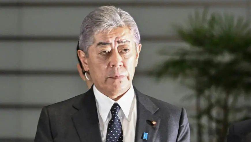 不要理他，一边攻击中国，一边想来捞好处，没门一边疯扩军一边求华供给关键资源，日本