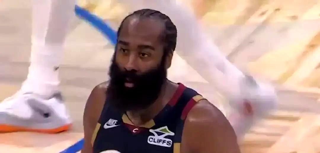 好的，交给我。
---
看了十几年哈登，最近我都有点恍惚。
那个爱魔球、痴迷后撤