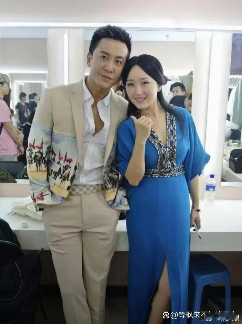 毛宁与杨钰莹时隔多年再度同框合照，经典组合重现，满满都是回忆杀！ 