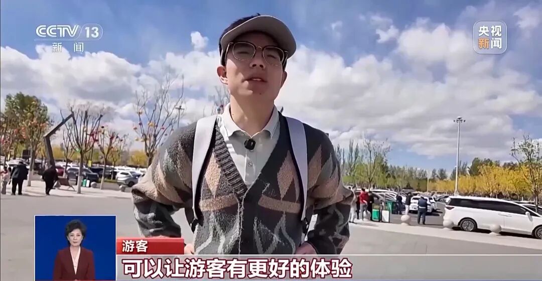 央视曝光悬空寺景区乱象：游客凌晨5点排队买不到票，黄牛却能买到售罄票，100元的票翻倍加价；黑车司机