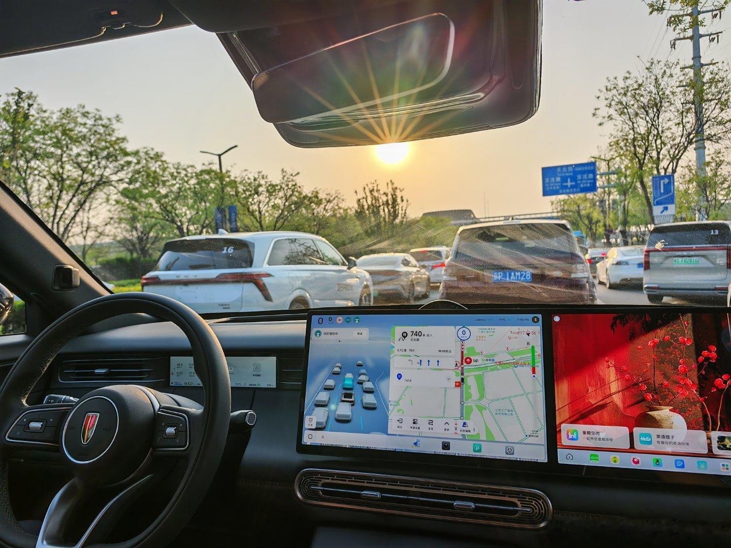 卓驭也切换到新范式了，大概可以理解就是小鹏VLA 2.0的那条路线，表现突飞猛进