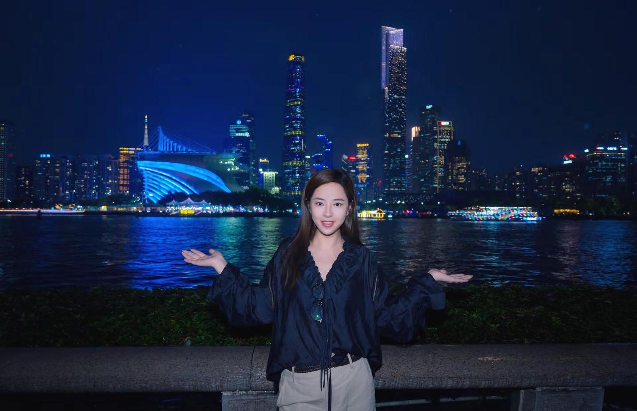 听不懂粤语，但听得懂你喊我靓女。靓女在广州疯狂出片