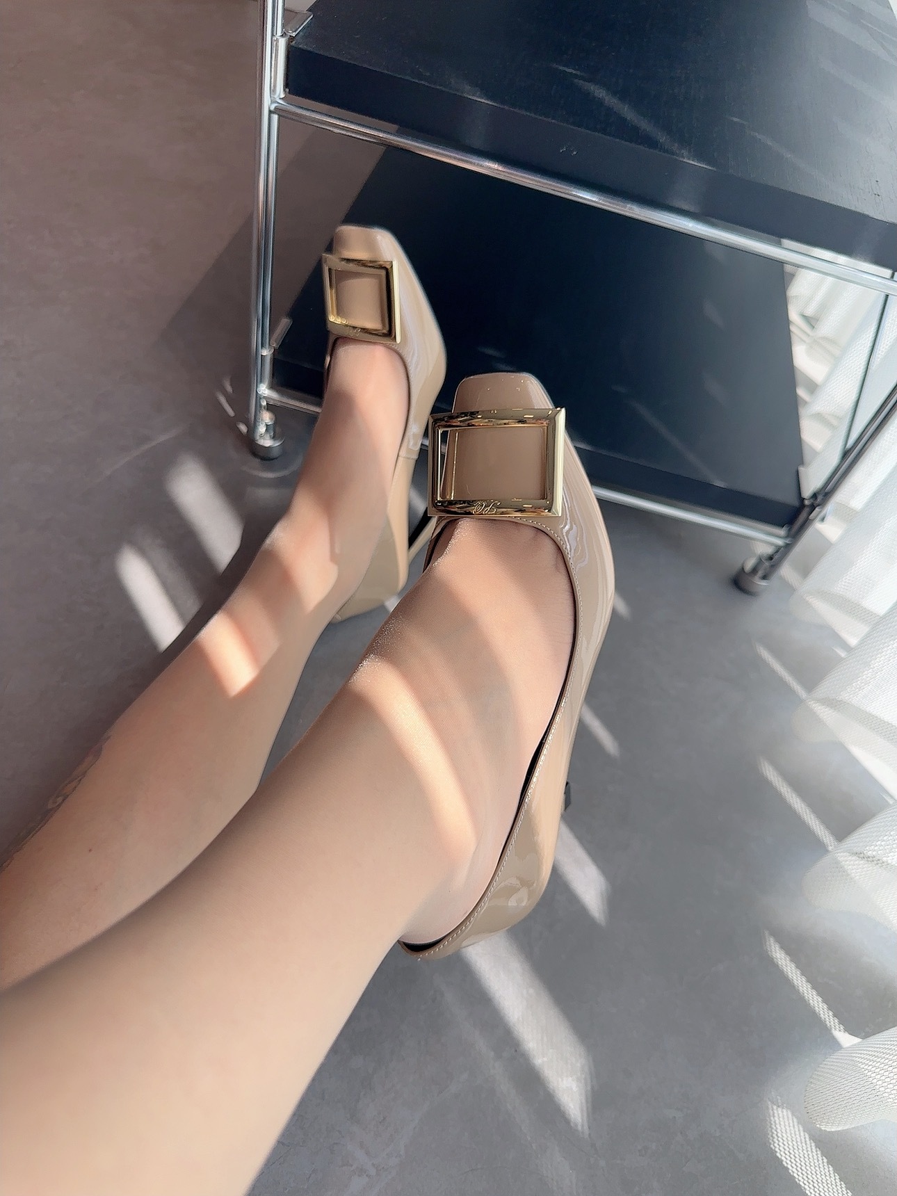 大象灰也太好看了吧高跟鞋推荐每日穿搭