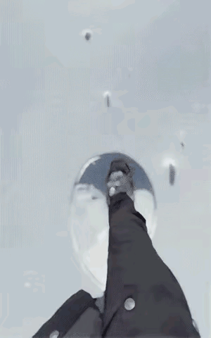 图一：书上说的，如履薄冰应该是指这样的吧？
图二：真的有这么神奇吗？总觉得不现实