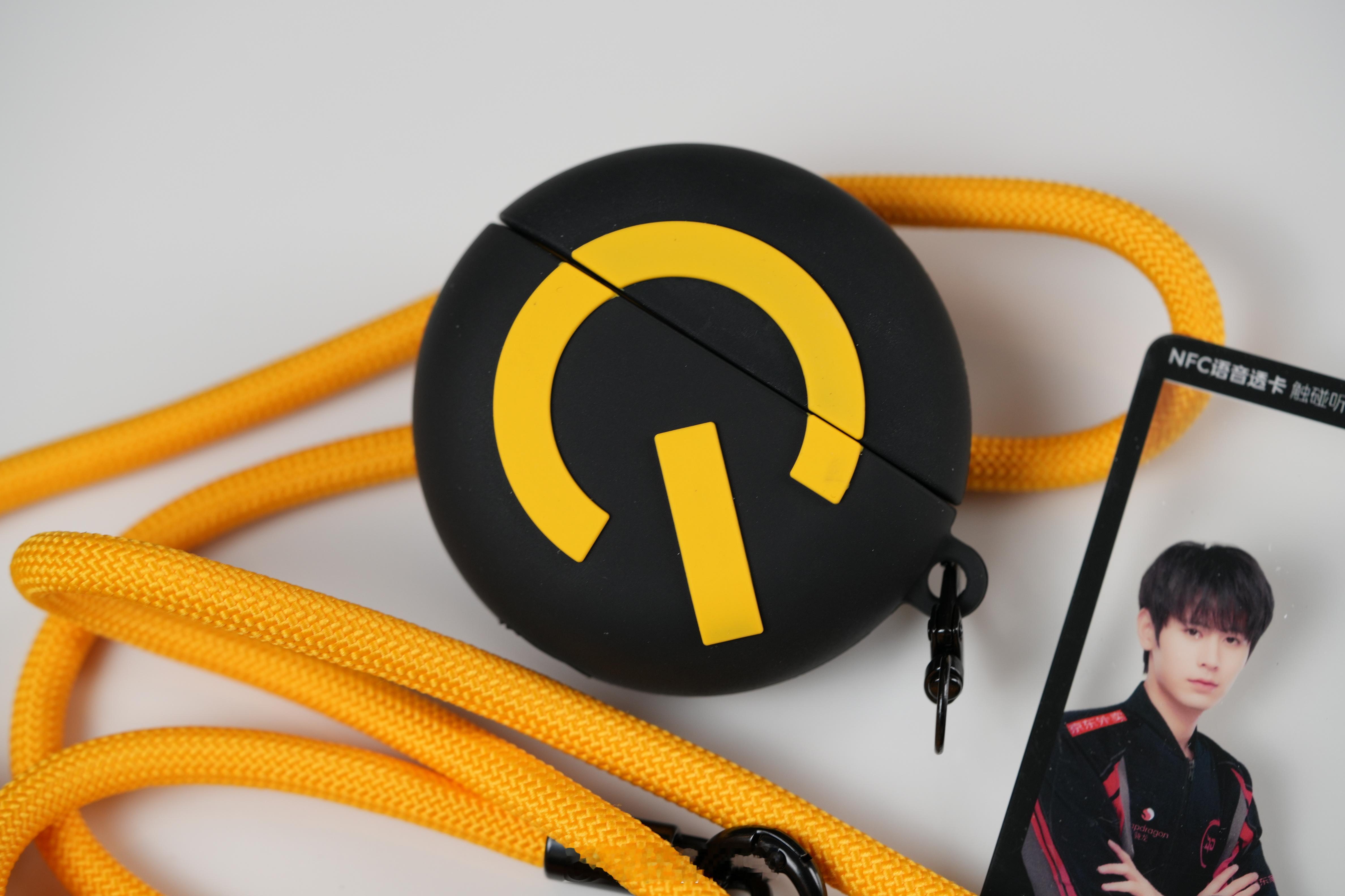 收到iQOO TWS 5 无畏限定礼盒，很电竞