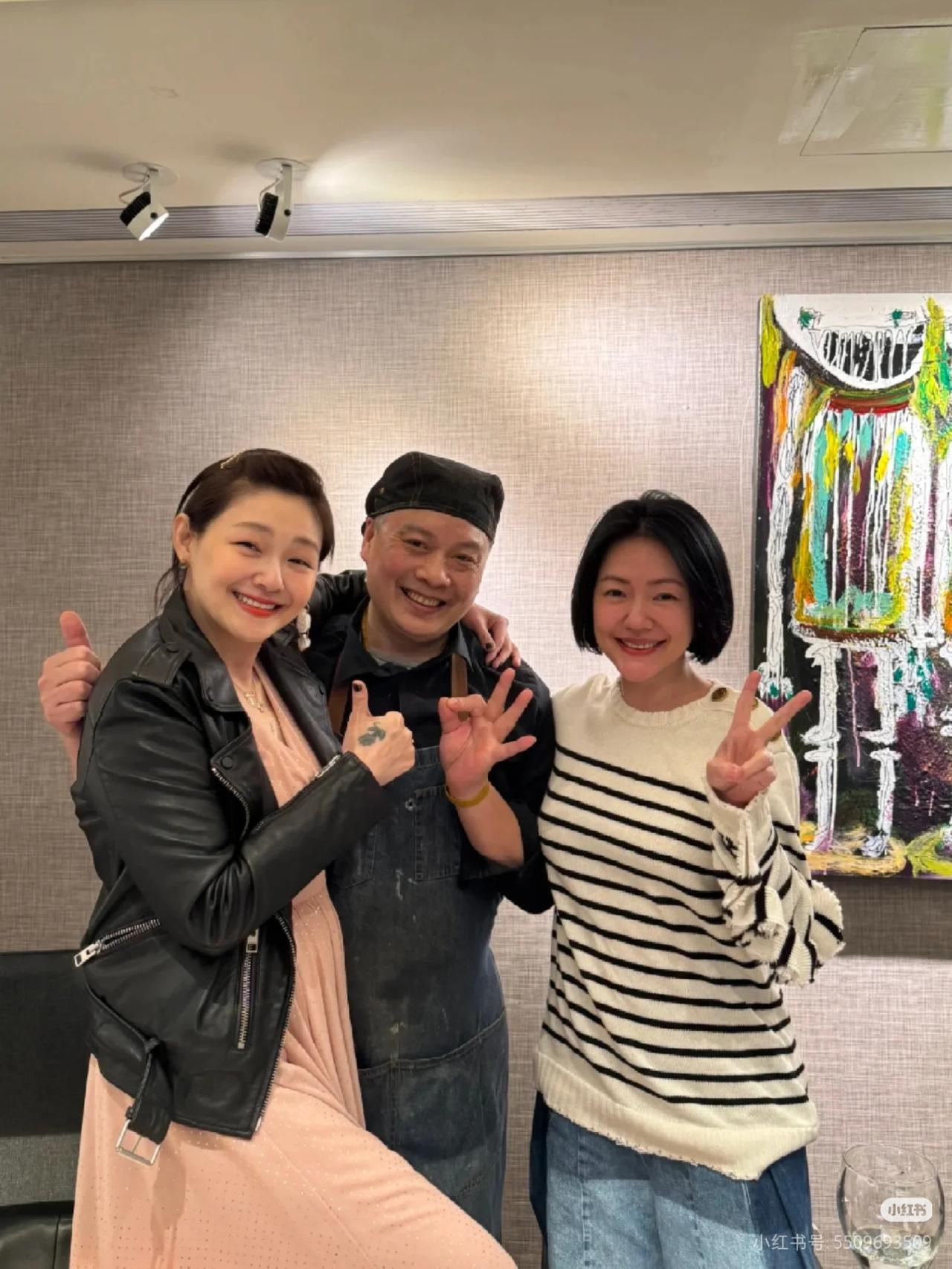 我觉得好唏嘘，不知道这份曾经的婚姻给汪带来了什么，也许也曾有过幸福时光，还有两个