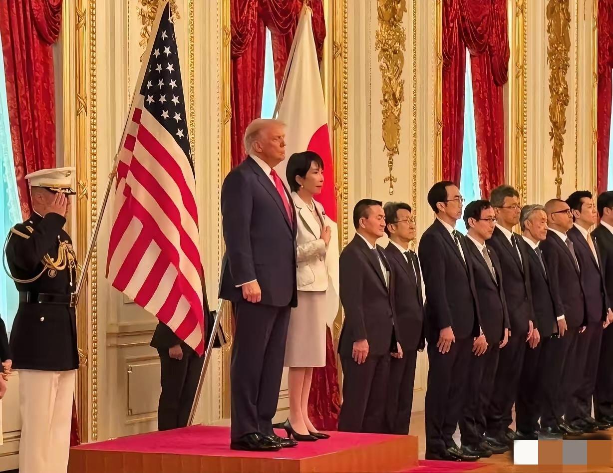 重磅！特朗普向日本做出重要承诺！10月28日，特朗普在日本东京会见了日本首相高市