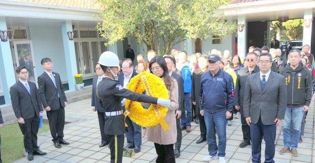 就在刚刚，
 
台