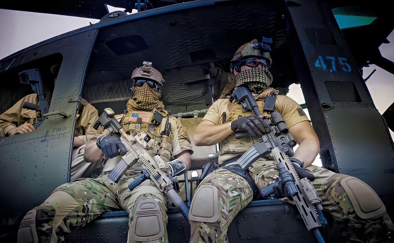 伊朗继续强硬下去，只能挨最厉害的揍。伊朗被美国制裁了40多年，一直没有放弃核研发