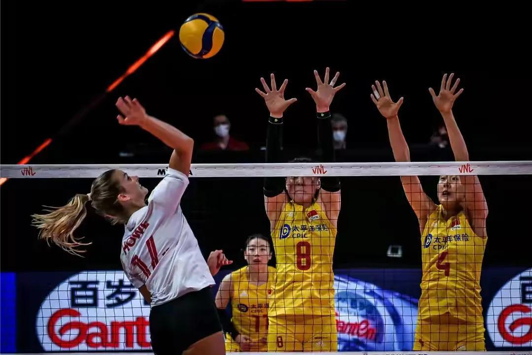6月1日，世界女排联赛中国女排2：3惜败加拿大女排，从头一天5局大战惊天逆转德国