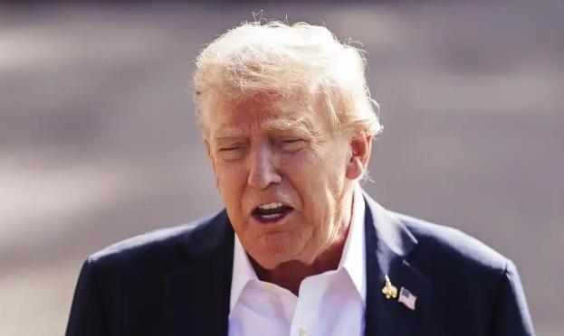 特朗普这次丝毫不顾及脸面，在会议上，特朗普直接安排人员与咱们通话，希望咱们能加快