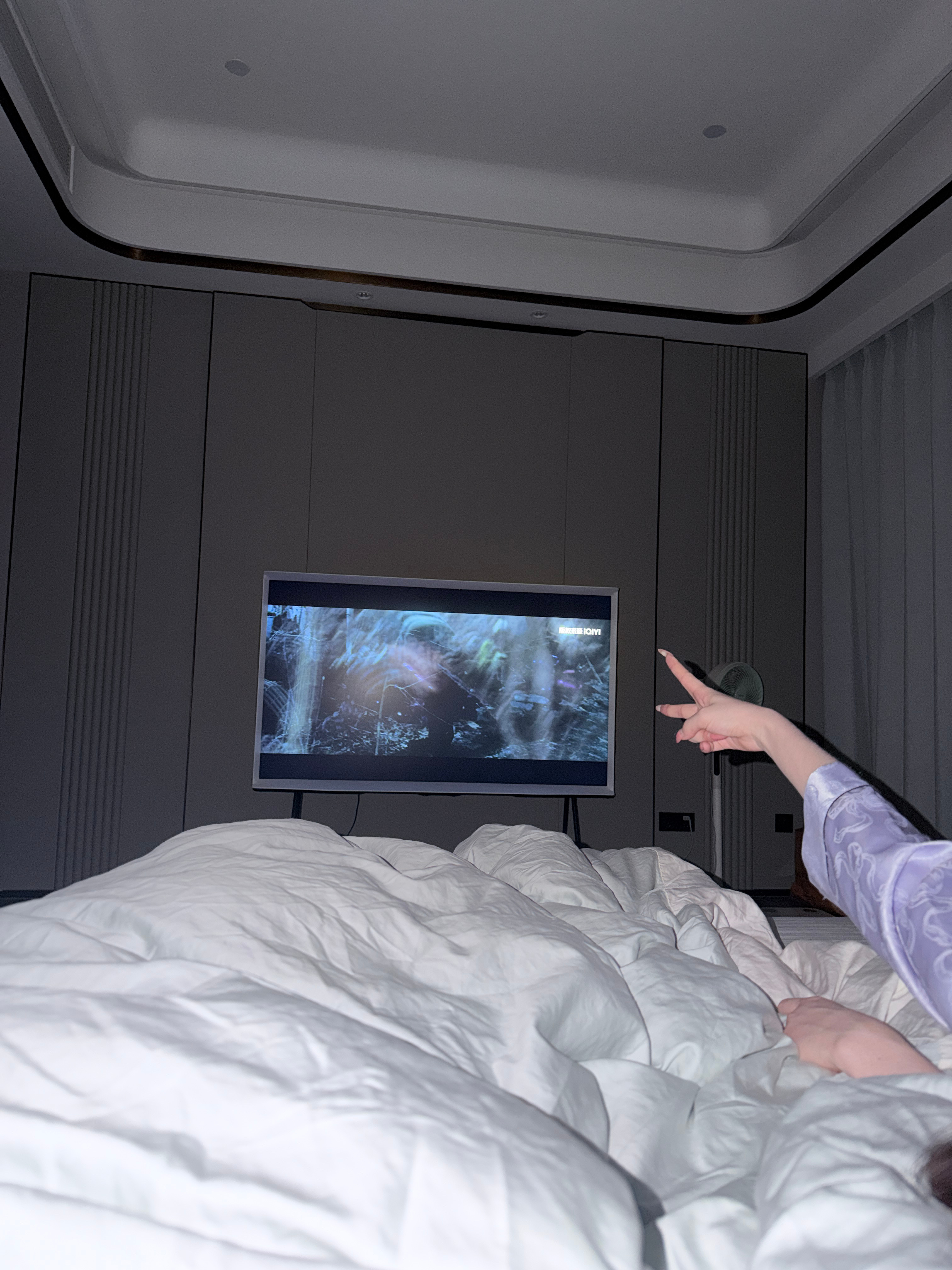 昨晚熬夜连看三集《命悬一生》  太好看了！！！ ​​​