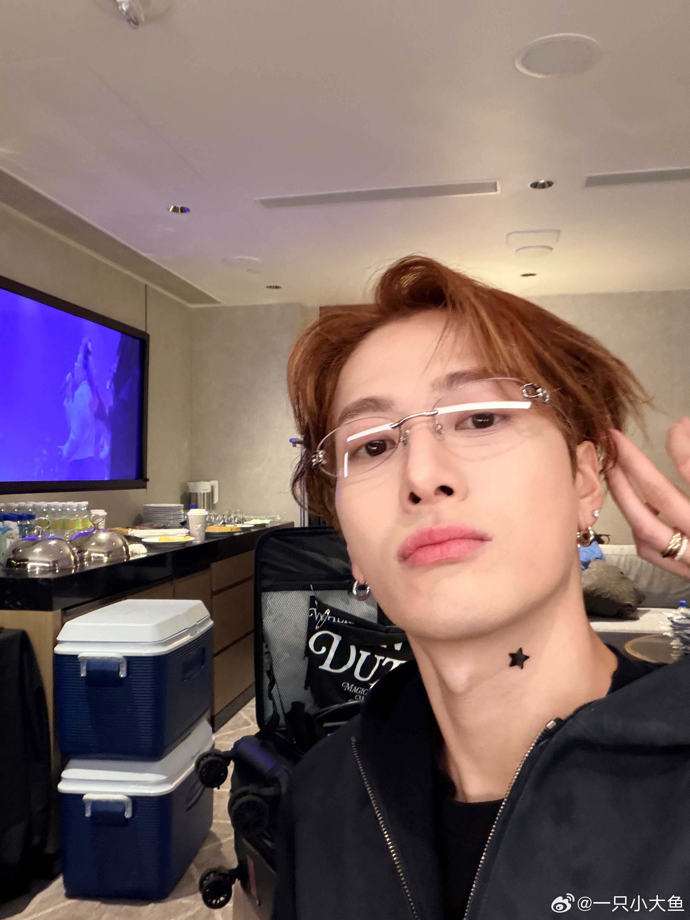 这简直是crush 是欧巴 是老公啊 天呢 王嘉尔这张脸一出现直接秒杀众生啊03