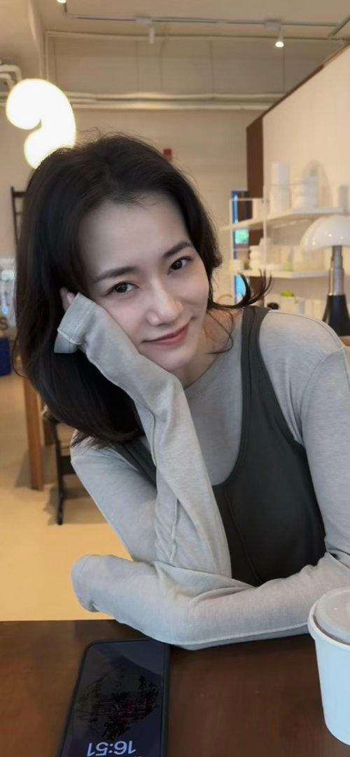 柴碧云｜手机壁纸｜背景图 