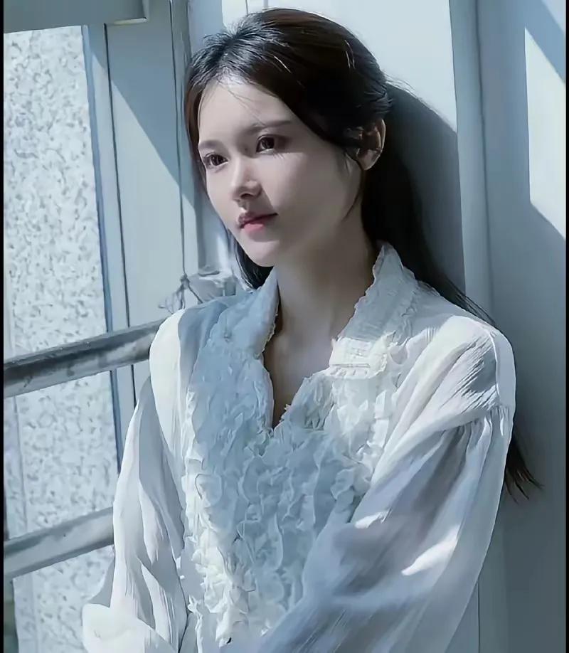 小杨嫂你得向马伊琍学习，用几年时间，等孩子长大了，公司财政大权在手，到时小三嫁人