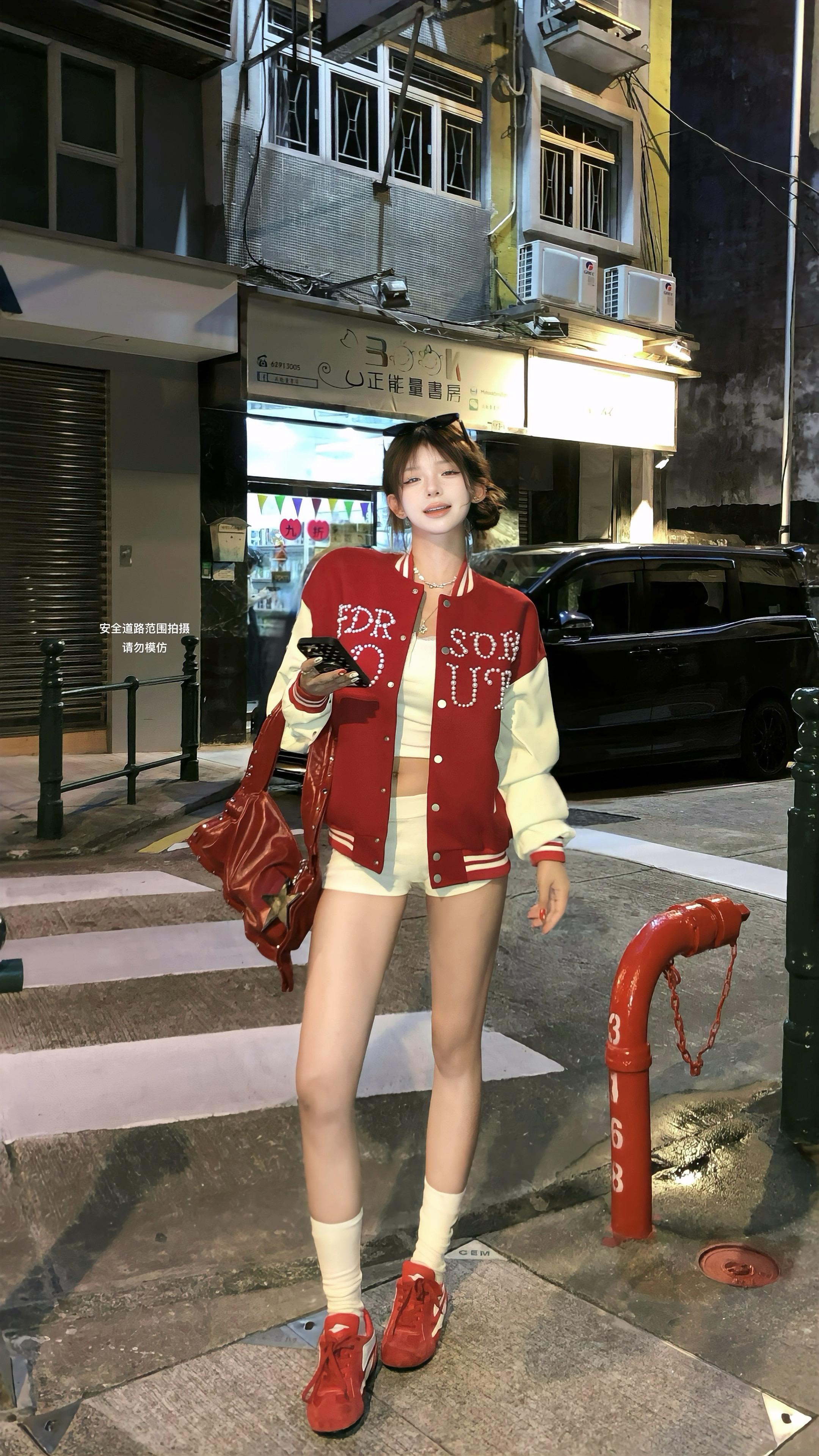 我自信的优越感来源于学人精不断的偷窥