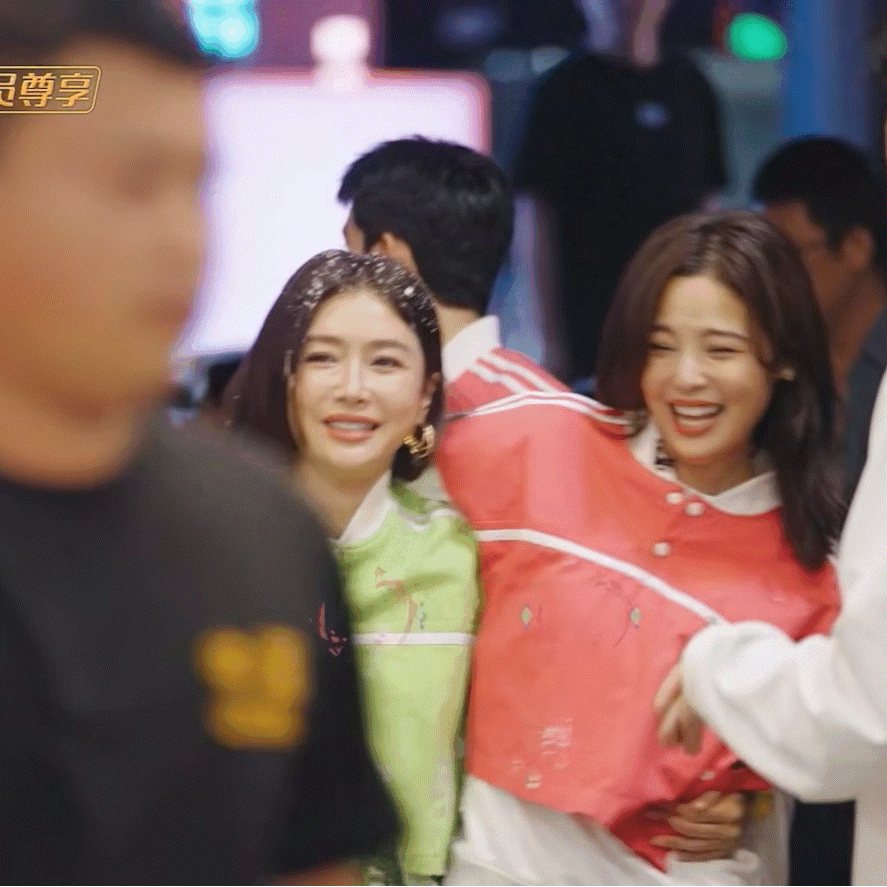 辛甘秦愿cp辛芷蕾采访秦岚占了好长的篇幅 这就是辛甘秦愿吗，在辛芷蕾《人物》采访