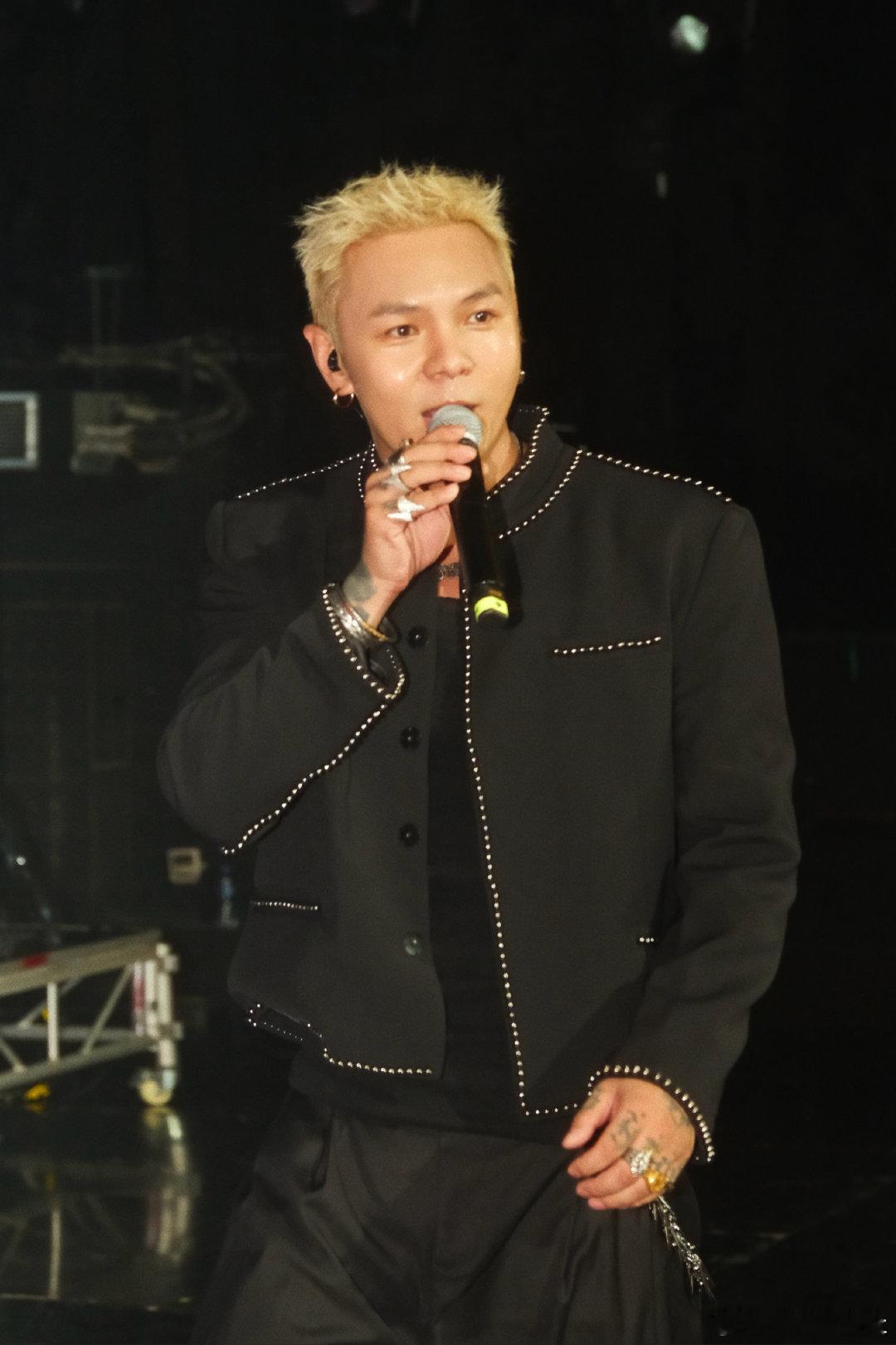 盛宇把GBLOCK带来新说唱了 盛宇这次选曲太会了，GBLOCK的歌配上他的舞台
