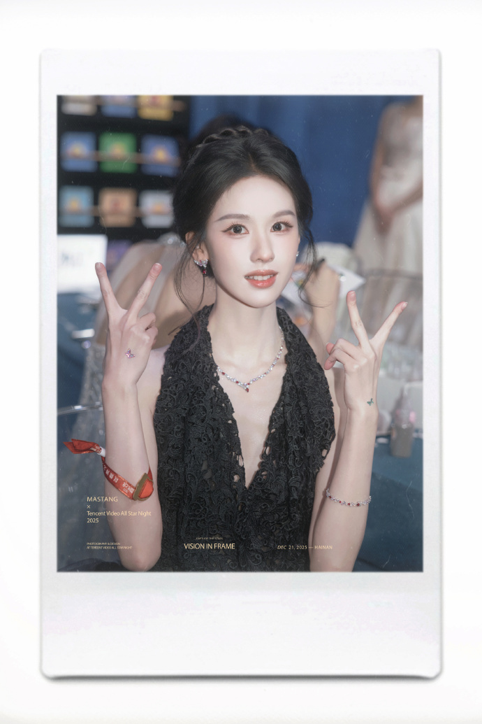 愚人节站姐团建 【陈都灵】月下黑天鹅。 cr🧣Mastang 