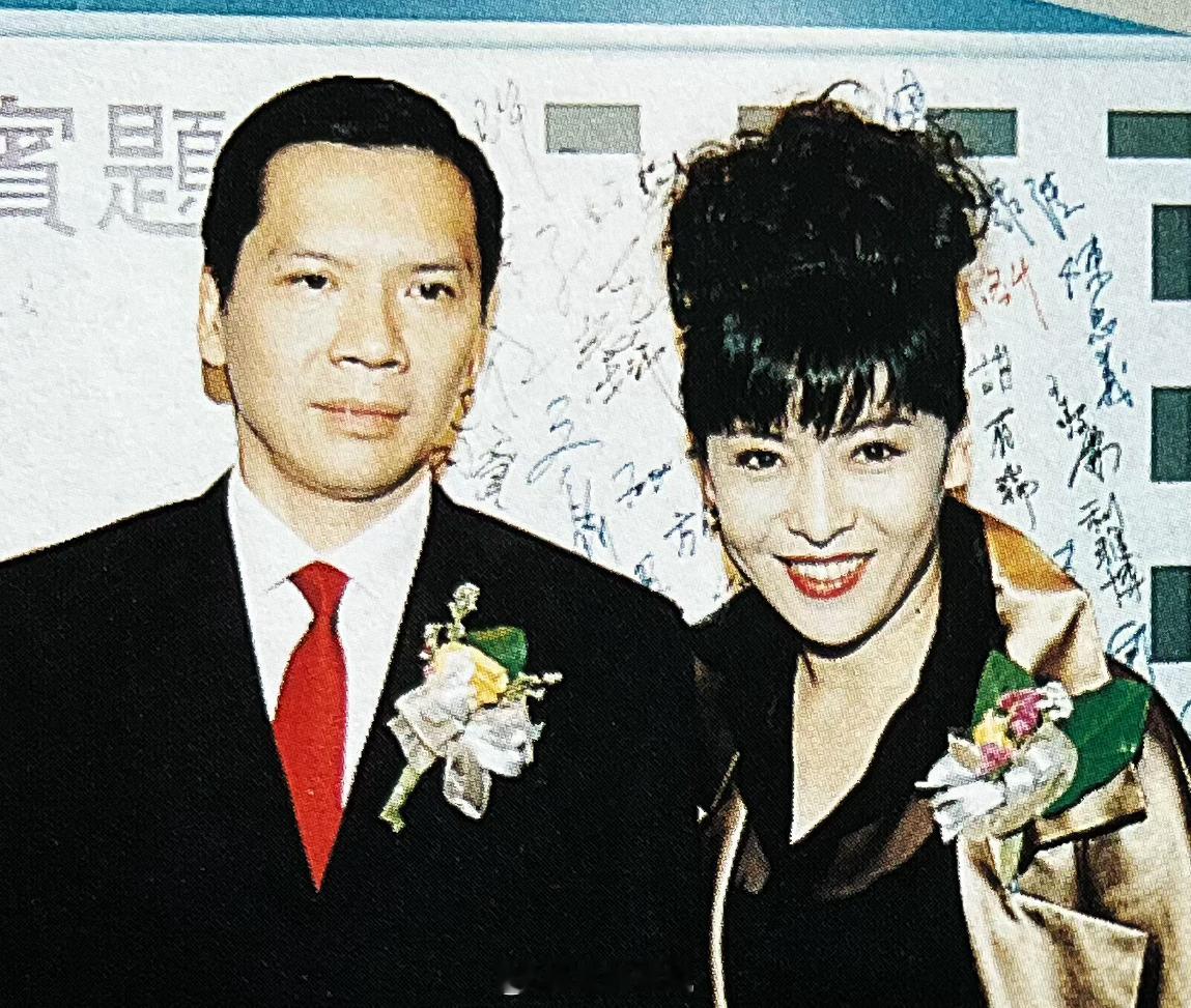 第42届HK电影金像奖颁奖在即，回顾一下1996年第15届HK电影金像奖颁奖礼上