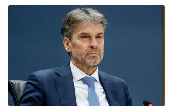 谁还敢随便拿捏中企？
荷兰拿安世半导体开刀，
结果把自己玩崩了！
 
荷兰看守首