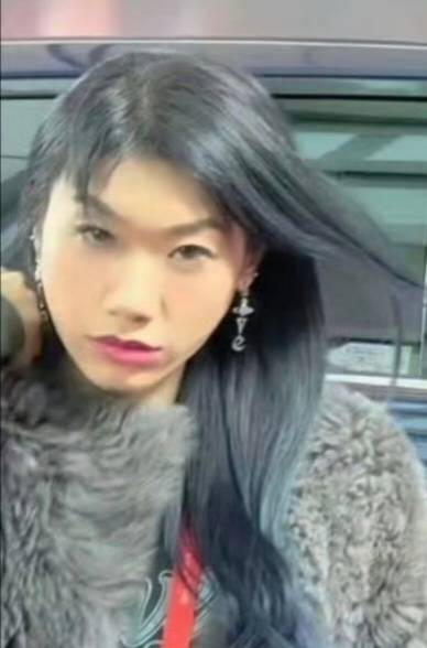 你是最没有资格当经纪人的 所有的厄运都反噬在你身上！！！