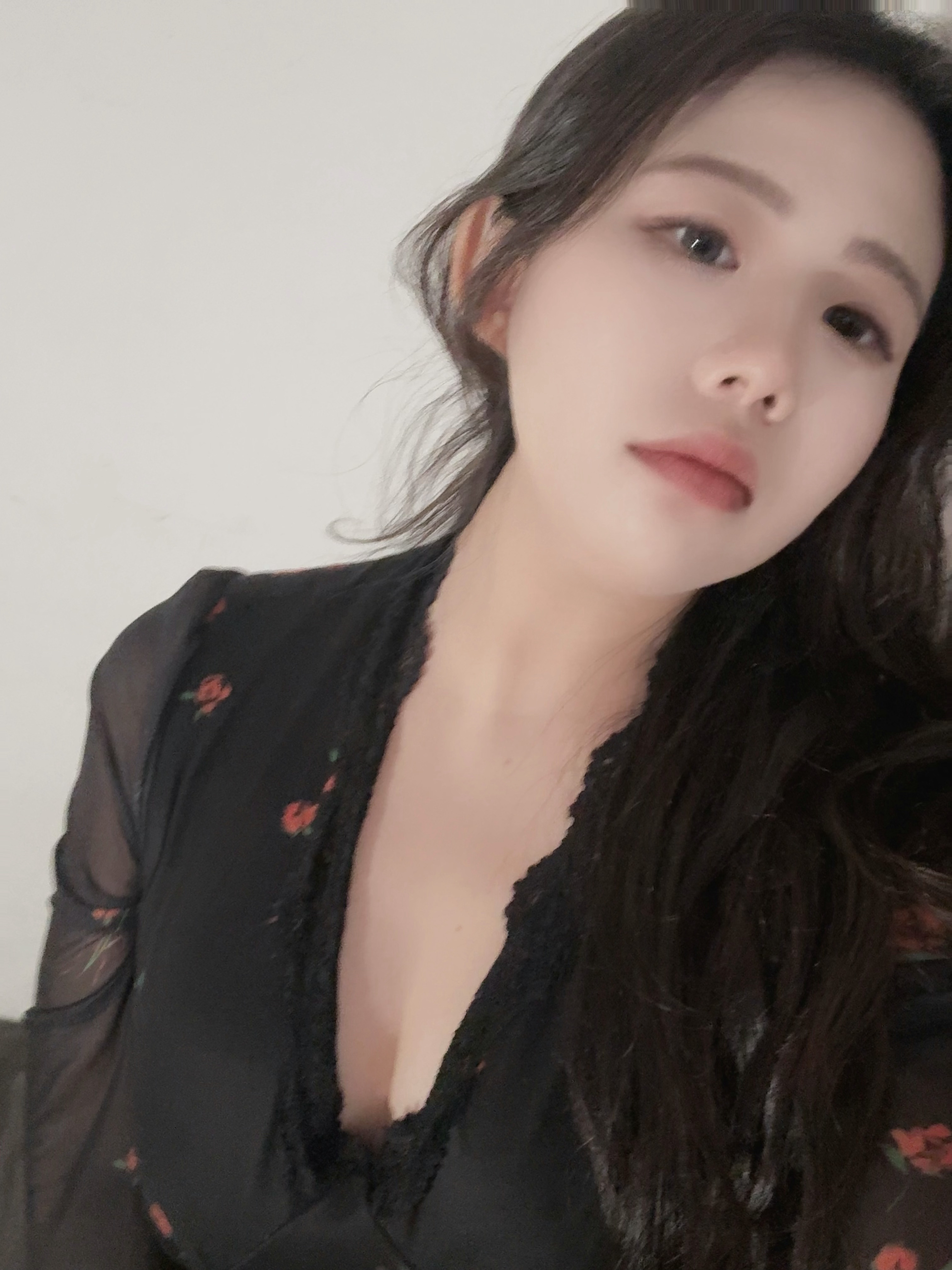 我这么清纯你好意思下手 不觉得很禽兽吗 ​​​