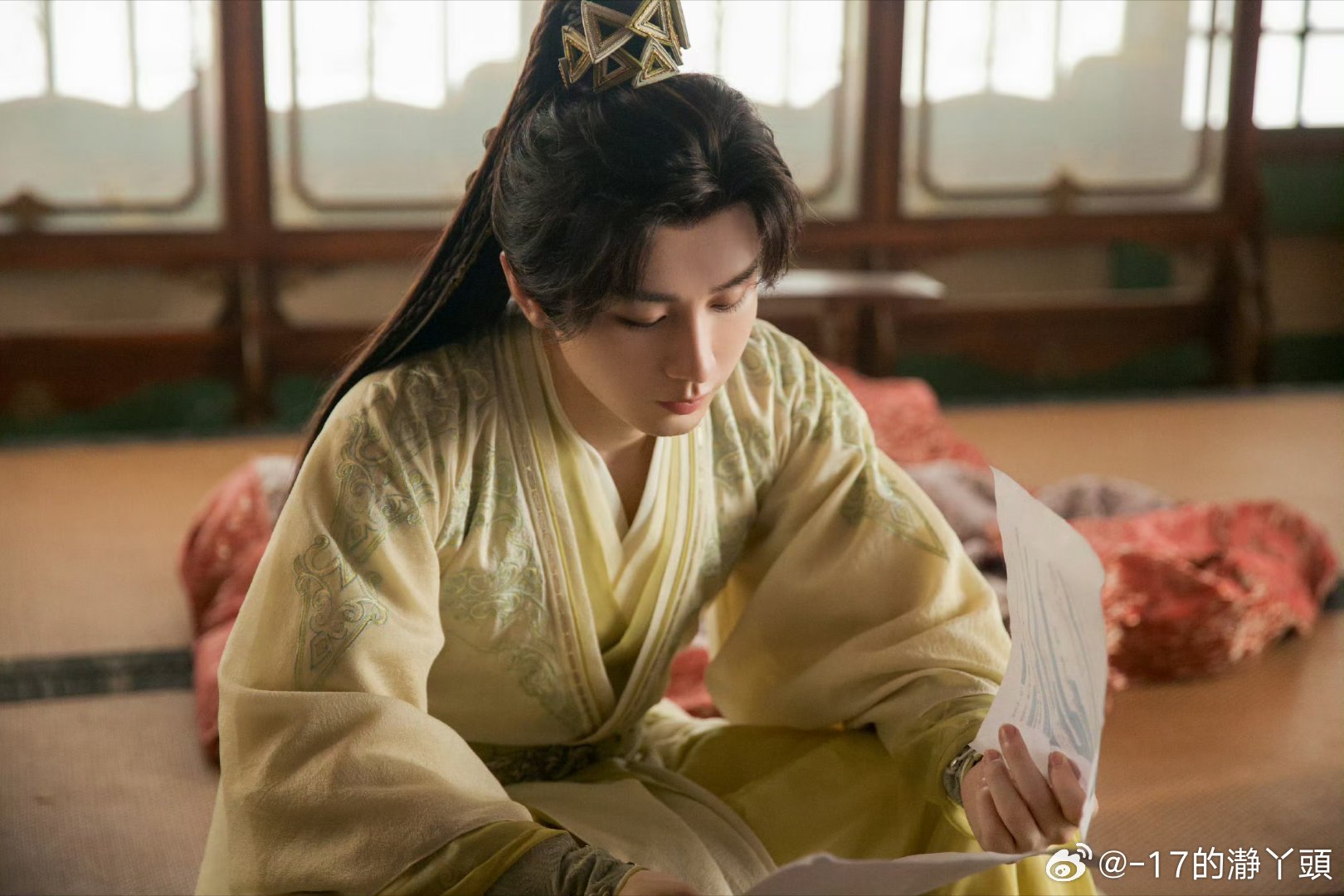 成毅卢云cy成毅成毅，站在光下总是会有阴影，但是我们都相信你一定能突破阴影限制，