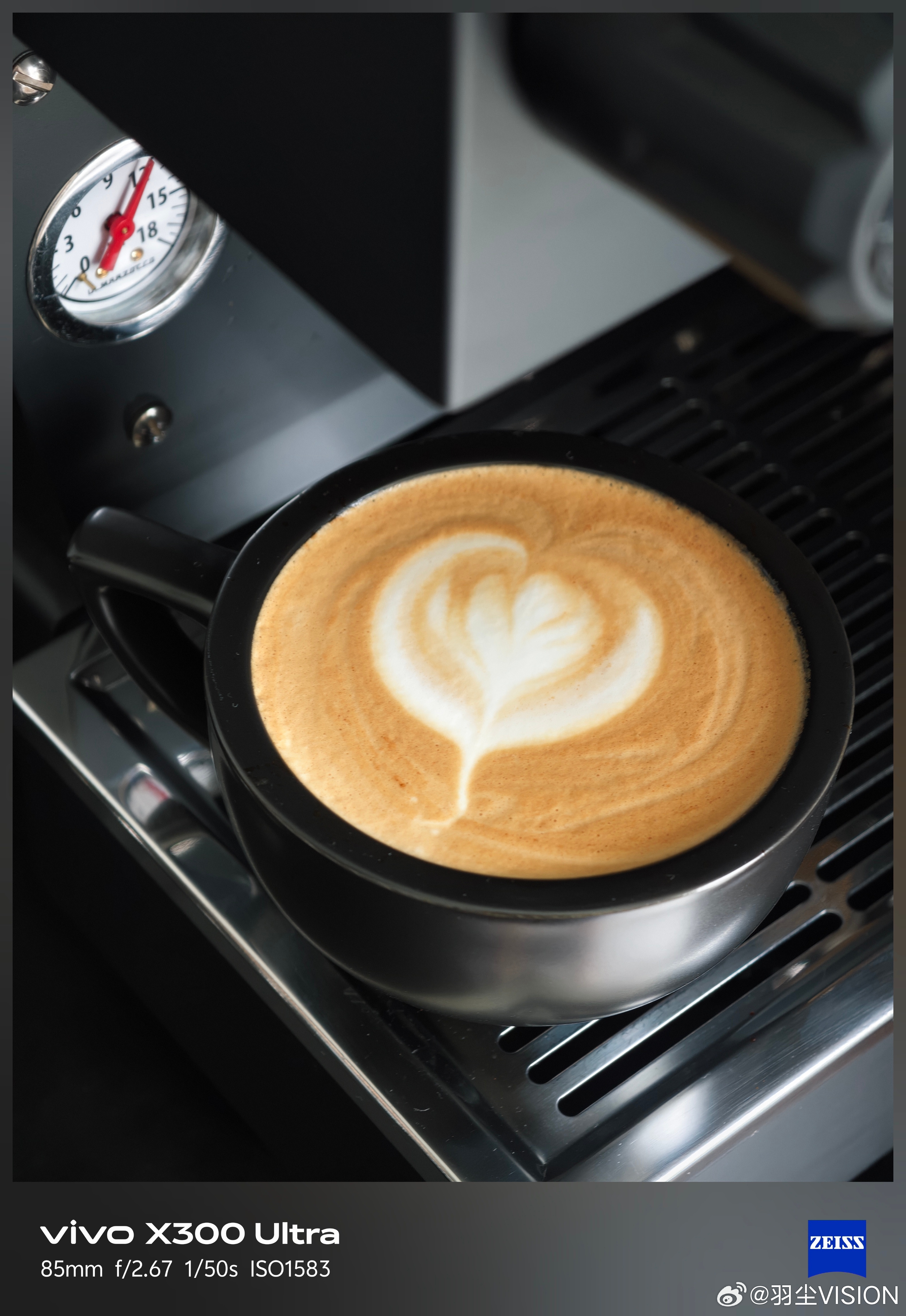 周六的下午适合喝咖啡☕ 