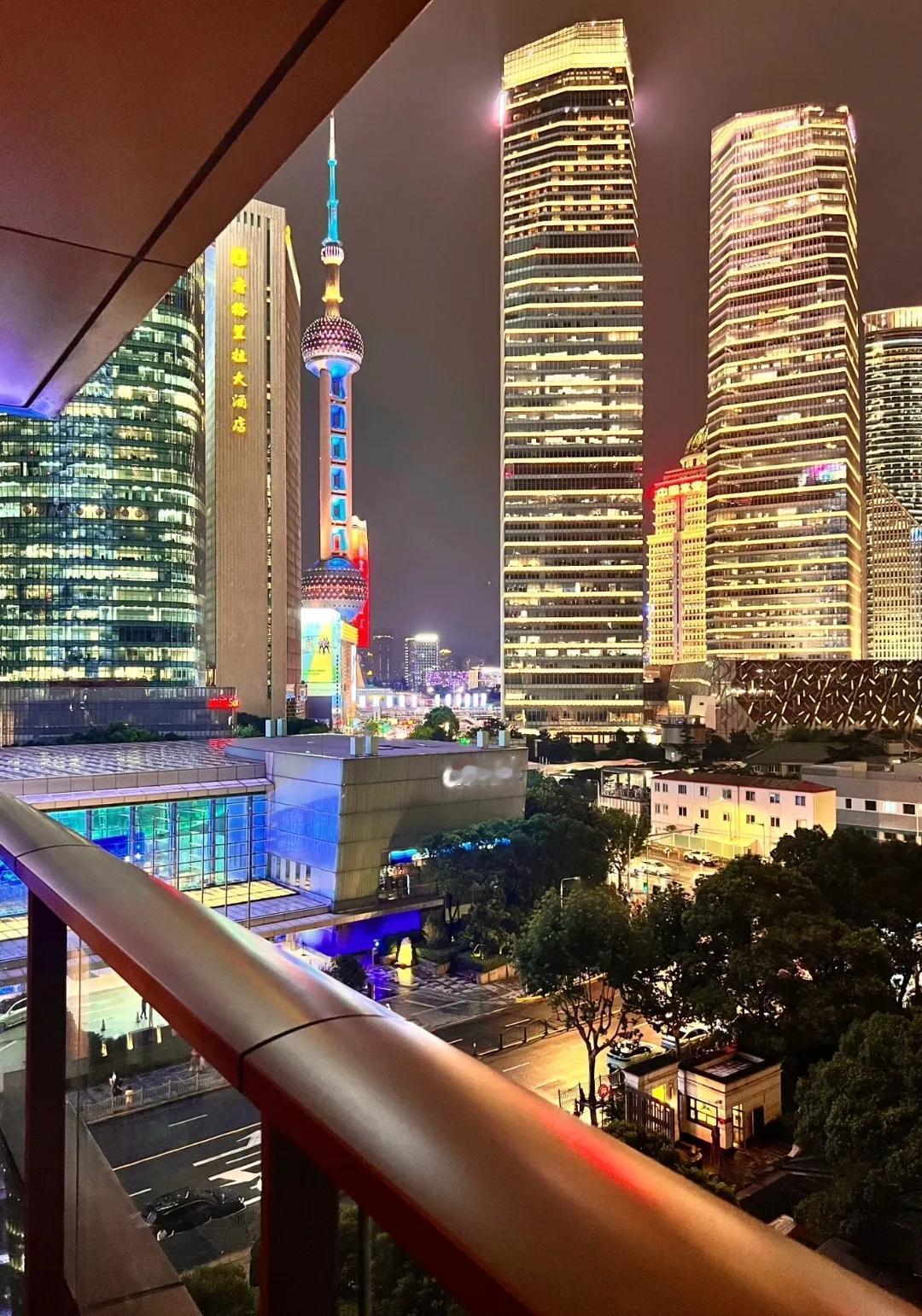 中国十大豪宅

1. 上海汤臣一品
2. 深圳湾1号
3. 缦合·北京
4. 香