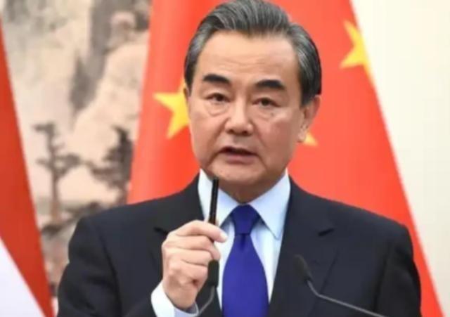 40000人阵亡，100艘战舰会被击沉？美媒表示，台海开战解放军伤亡惨重，大陆在