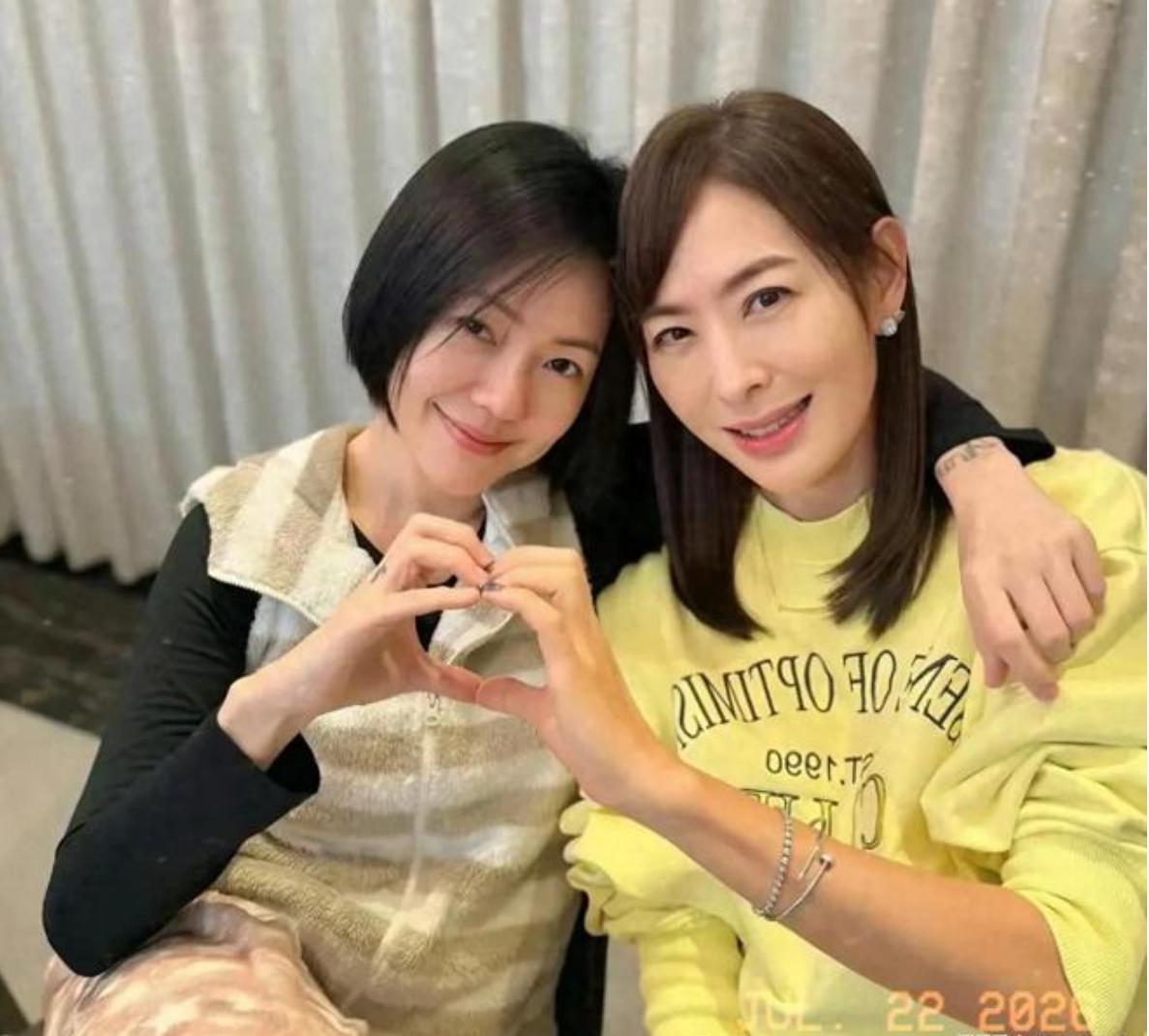 小S最近因大S的事，负面新闻缠身，贾永婕不畏流言，邀小S一起打球散心，并发文鼓励