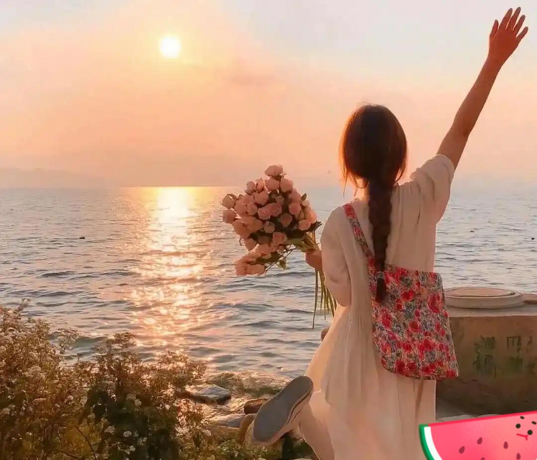 你会说什么
不要轻信别人说什么高考无用的话
高考对于普通人家的孩子来说
绝对是逆