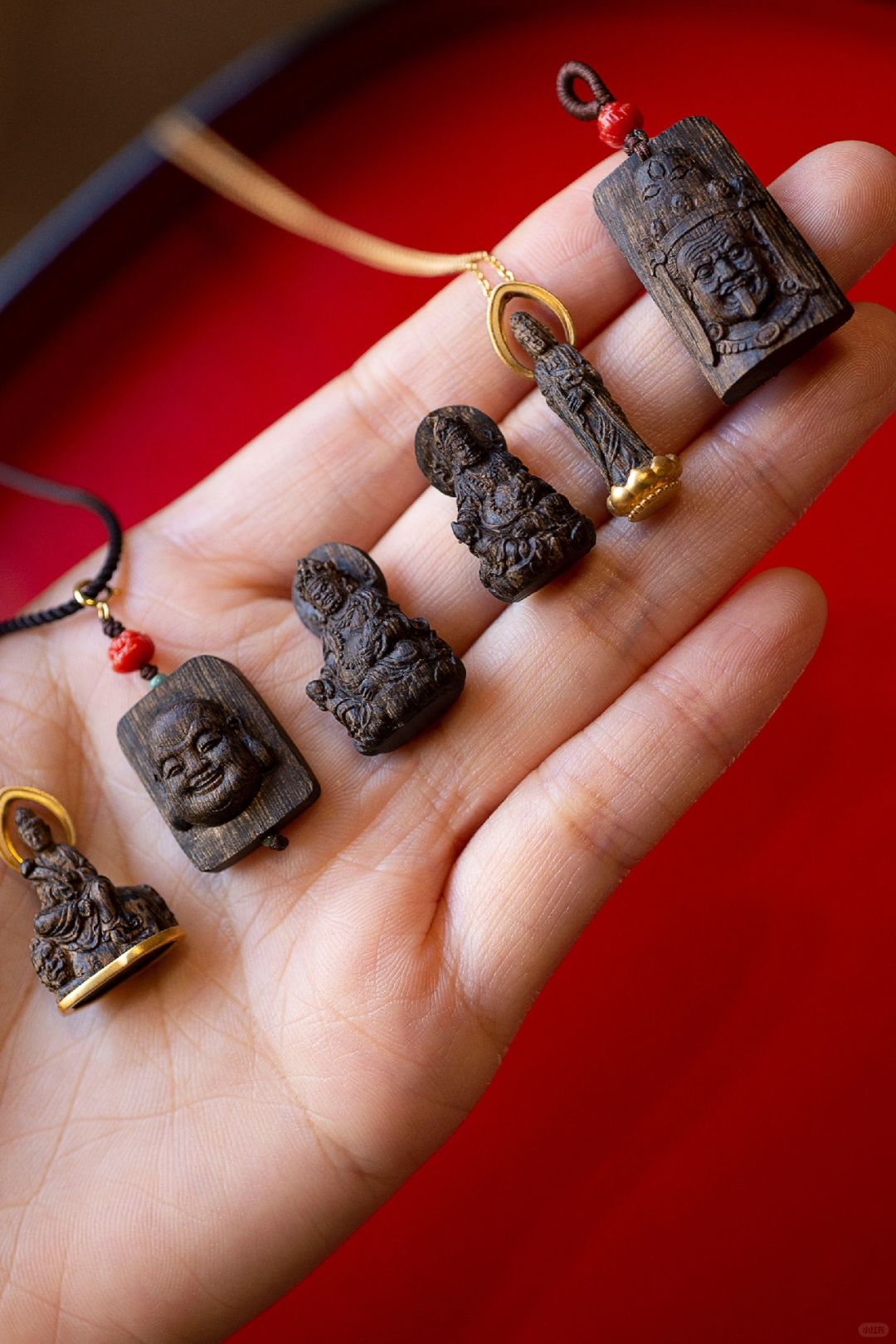 集合啦❗️好漂亮的沉香精品小吊坠，非常的赞