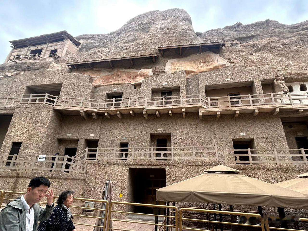 如果有人给我发“在吗”？我会直接拉黑
如果你在人际关系中，不确定一个人是否值得相