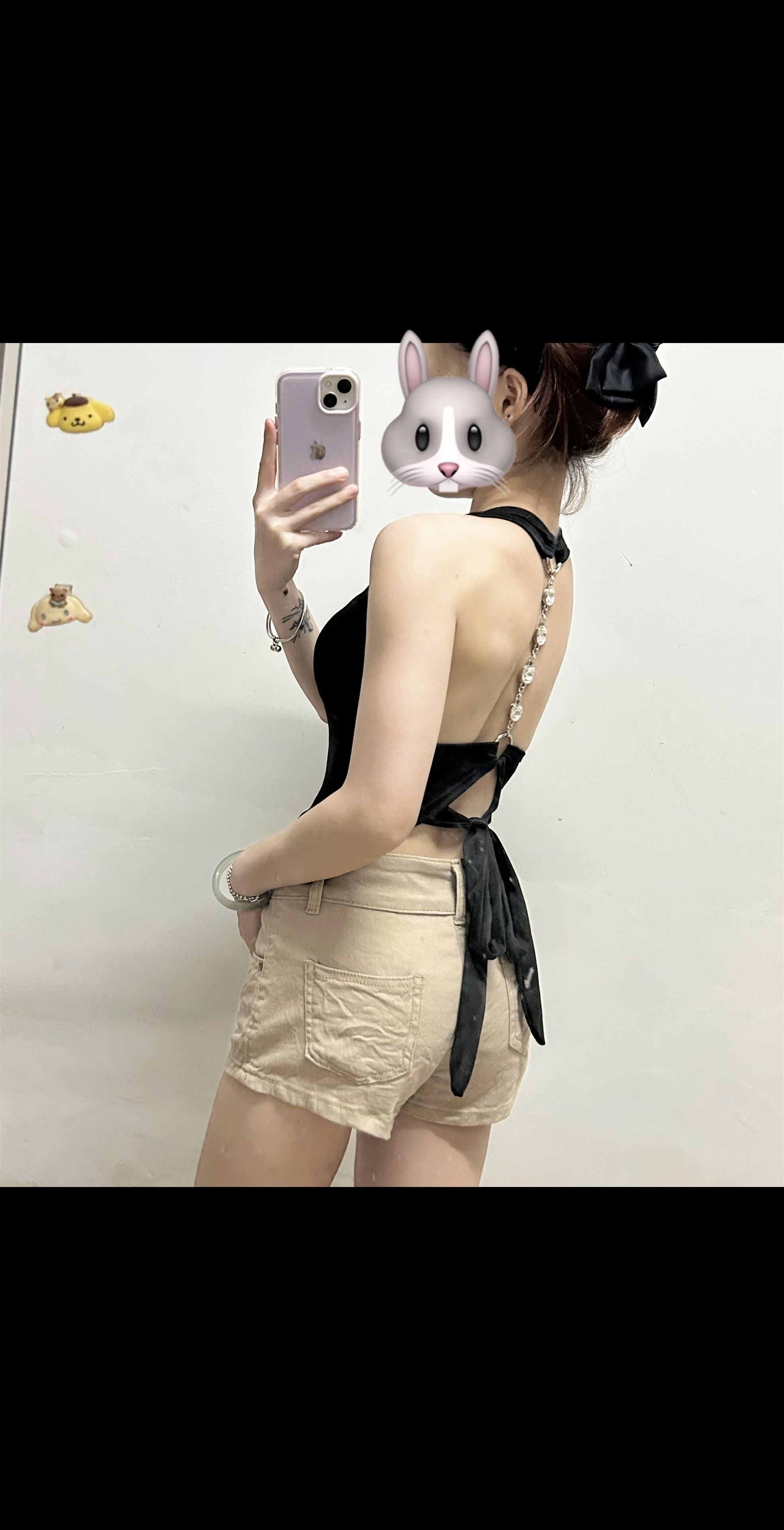 一直忘了告诉你   我是水象 是每次都看着你演戏  最会揣测人心的天蝎座