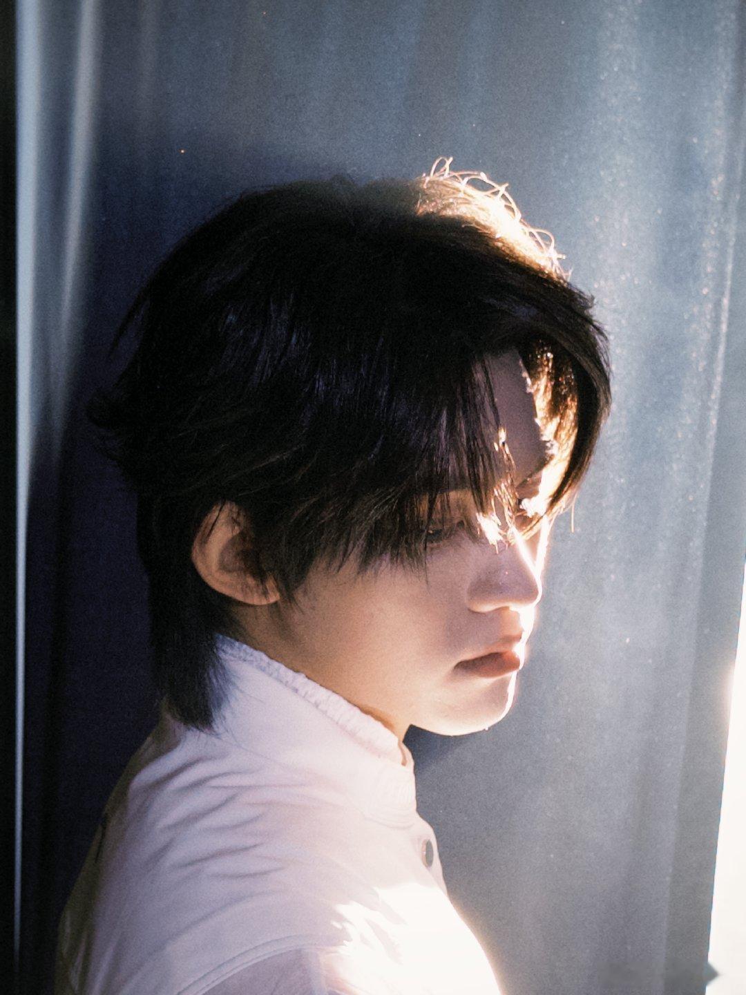 云旗 × 六月末营业新片，Personsoul、岚室品牌私服上身，机车健身房、清