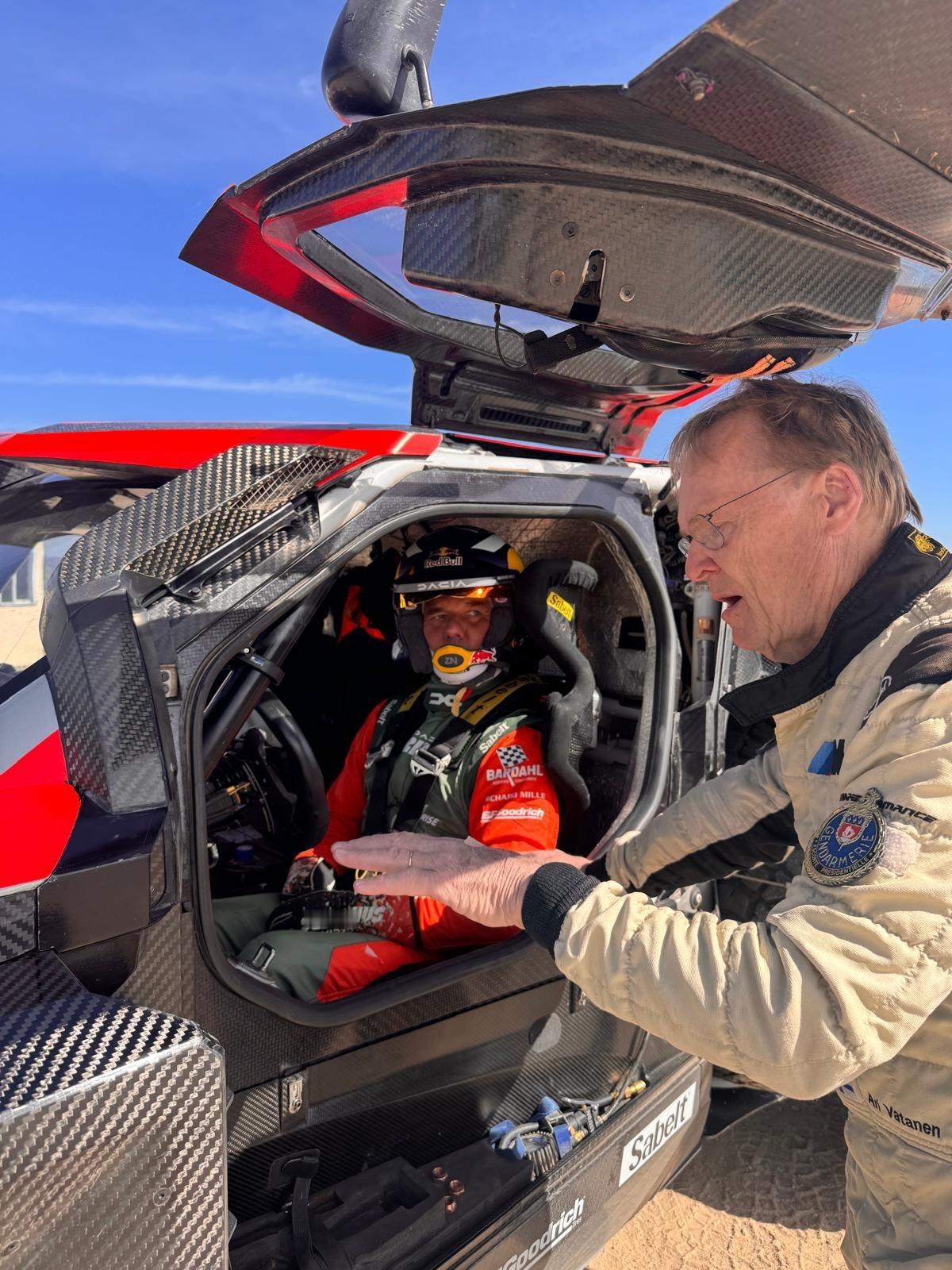 勒布 x 瓦塔宁，两位传奇拉力车手与达契亚Sandrider来了次梦幻联动~话说