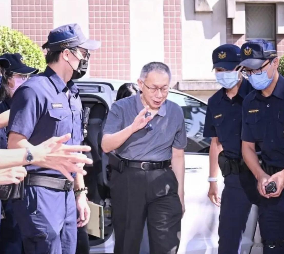 柯文哲自比曼德拉，拒绝当“复仇伍子胥”！这波操作是格局还是求生欲？前台北市长柯文
