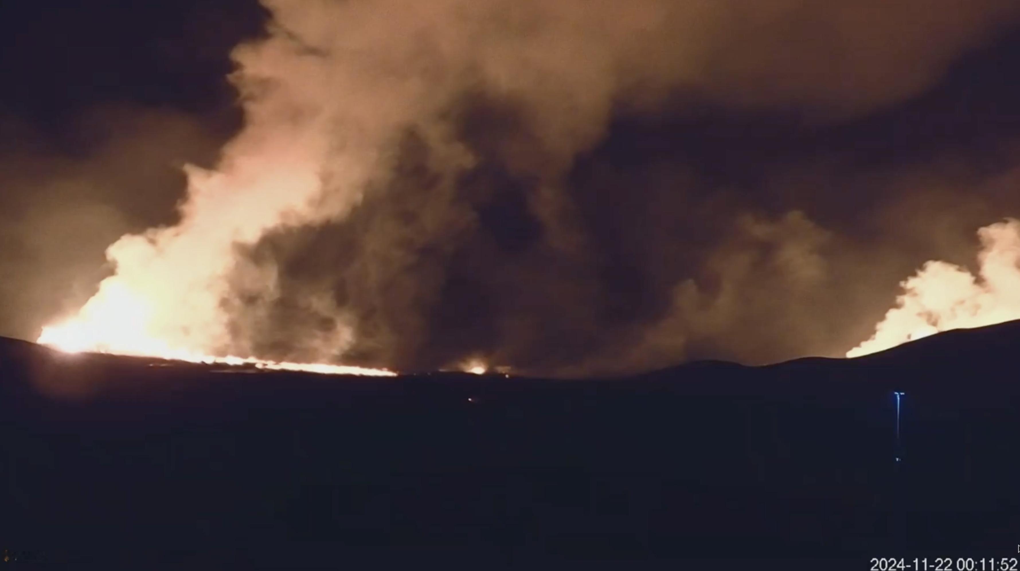 冰岛火山在三年内第十次爆发。 