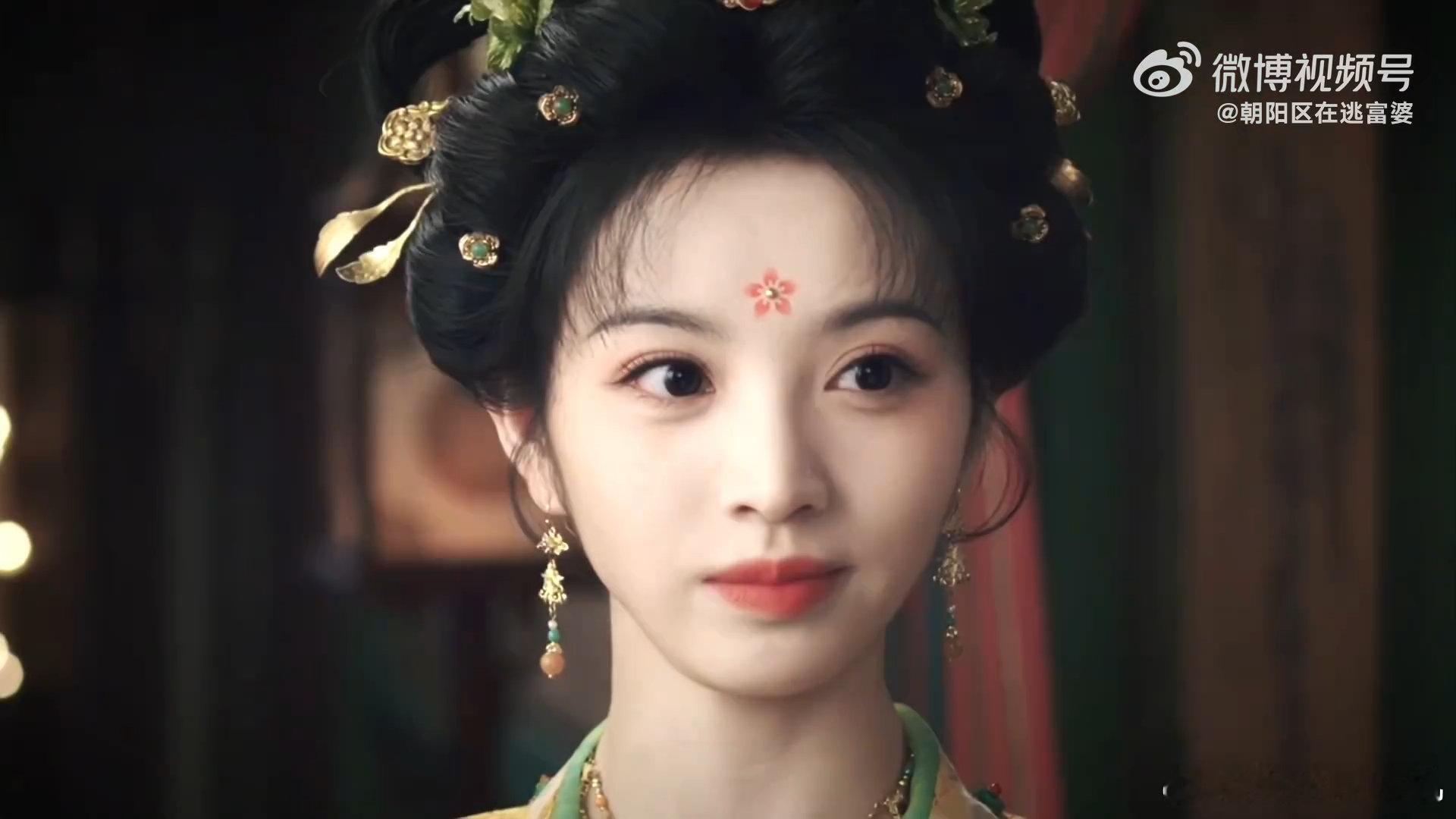 24岁美女1次相亲80多人 武祯白天风流县主，晚上猫公，欢迎来到长安妖市很绝。3