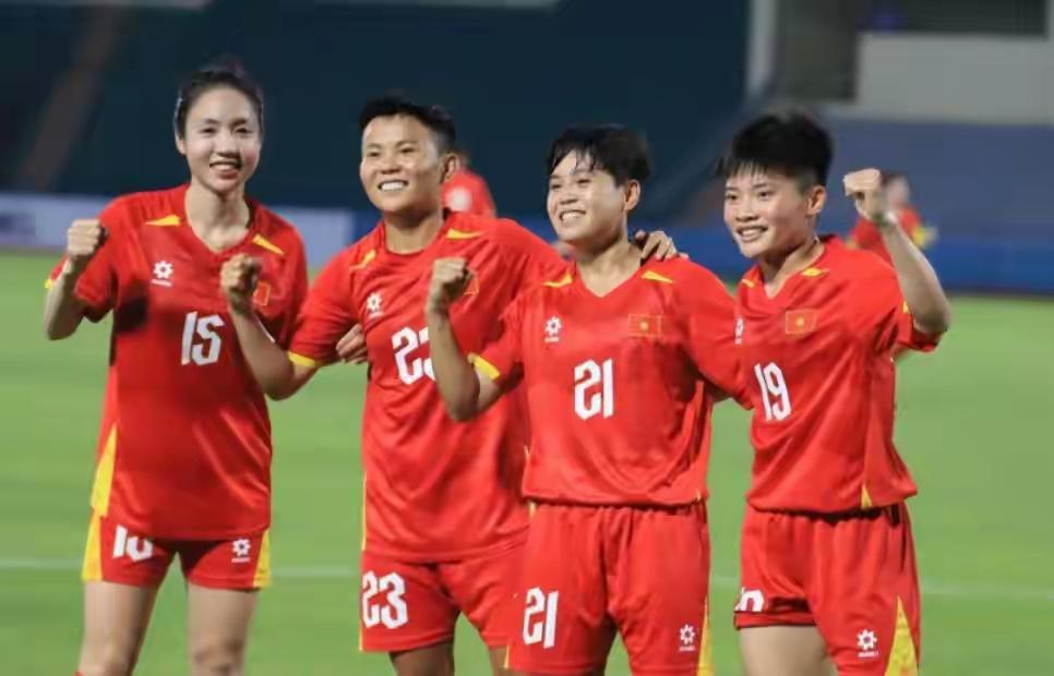 女足亚洲杯战报！昨晚2026女足亚洲杯首轮C组再赛两场，越南女足2：1绝杀印度女
